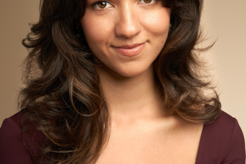 Maddy Kelly (The Tonight Show with Jimmy Fallon) Headlines The Riot Comedy Club