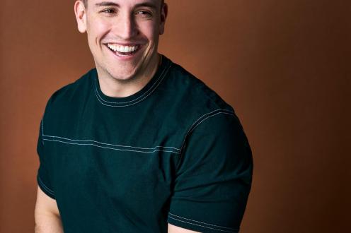 Joey Avery (Don't Kill Comedy) Headlines The Riot Comedy Club